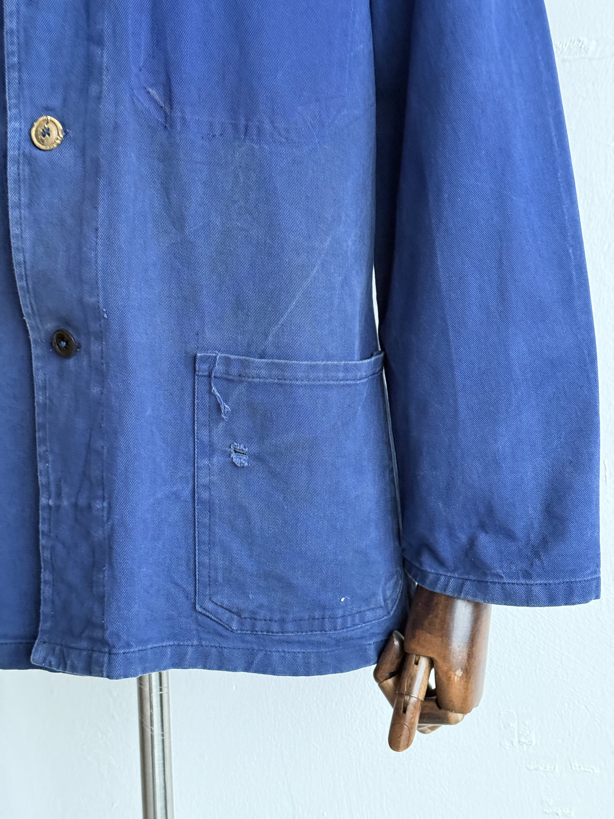 Faded Blue French Vintage 1960's Workwear Chore Jacket CH517 - Medium