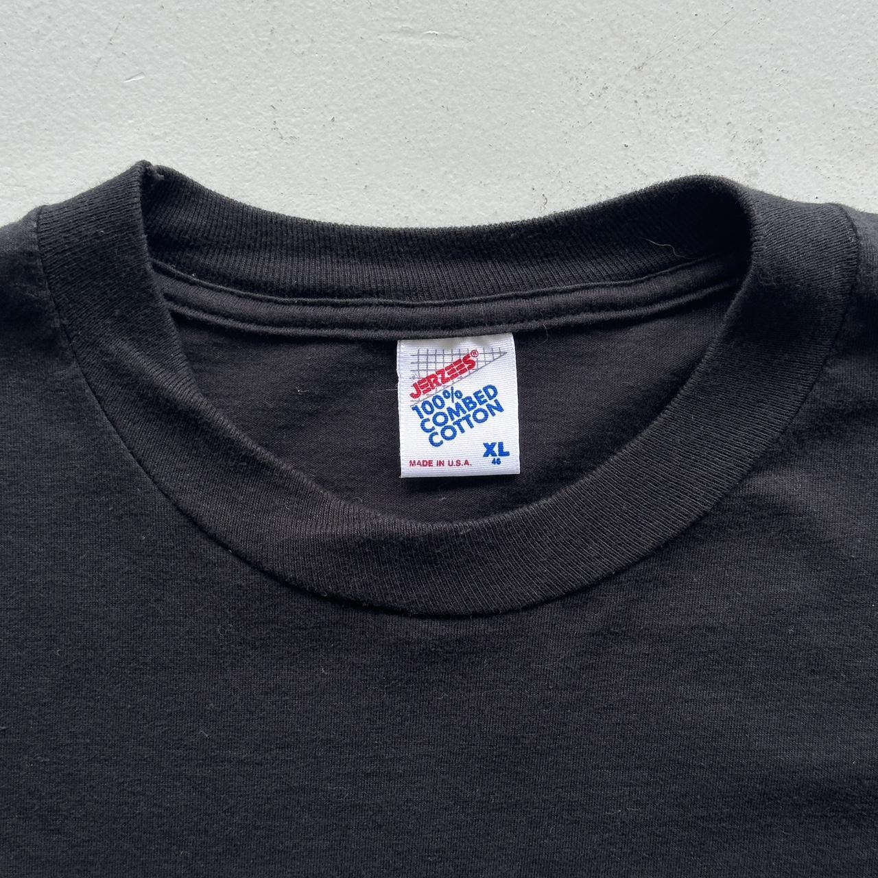 Black Yoga Poses Vintage 90's T-shirt - Large