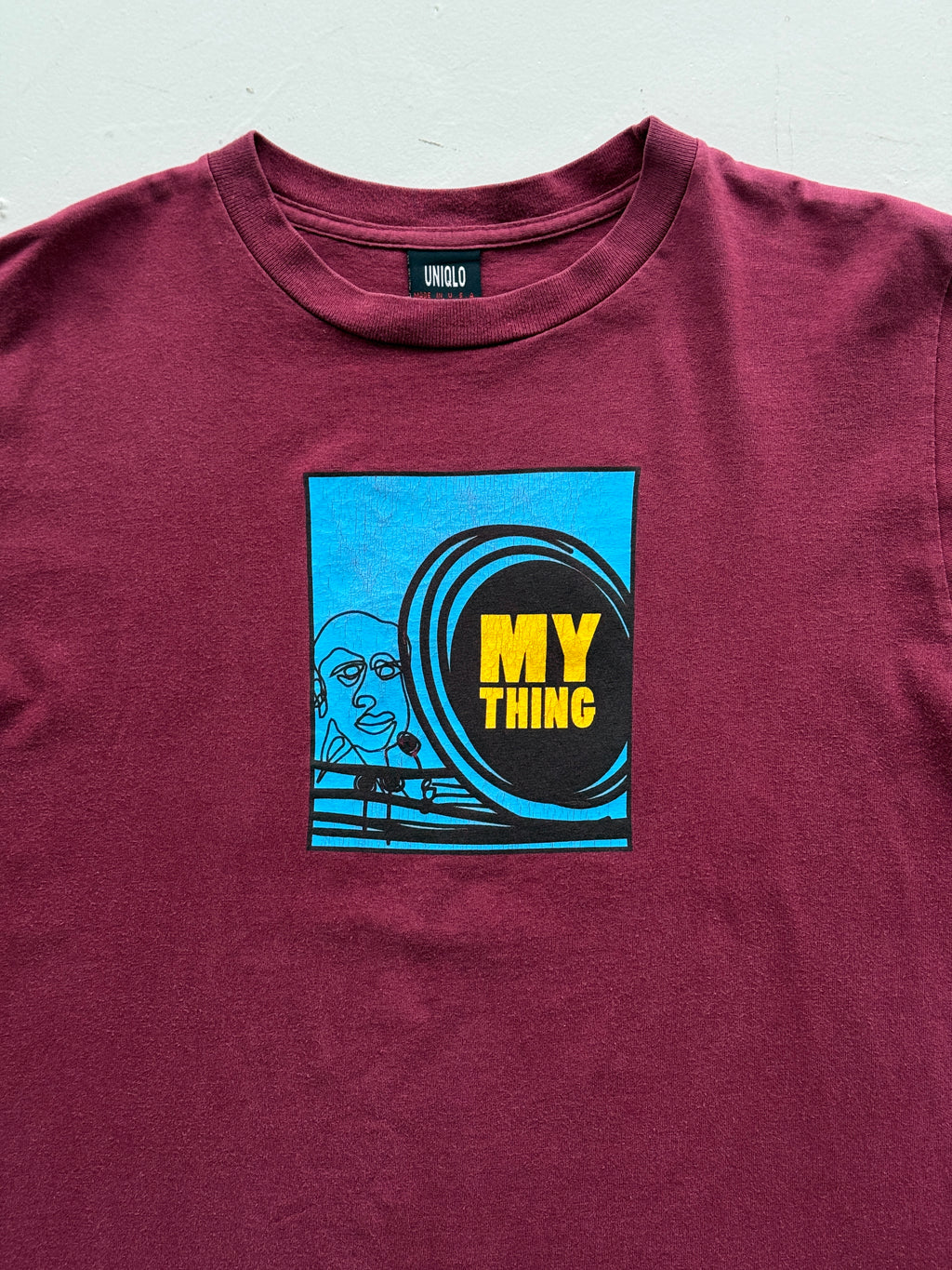 Maroon Early Uniqlo 00's Vintage Graphic Made in USA T-Shirt - Medium