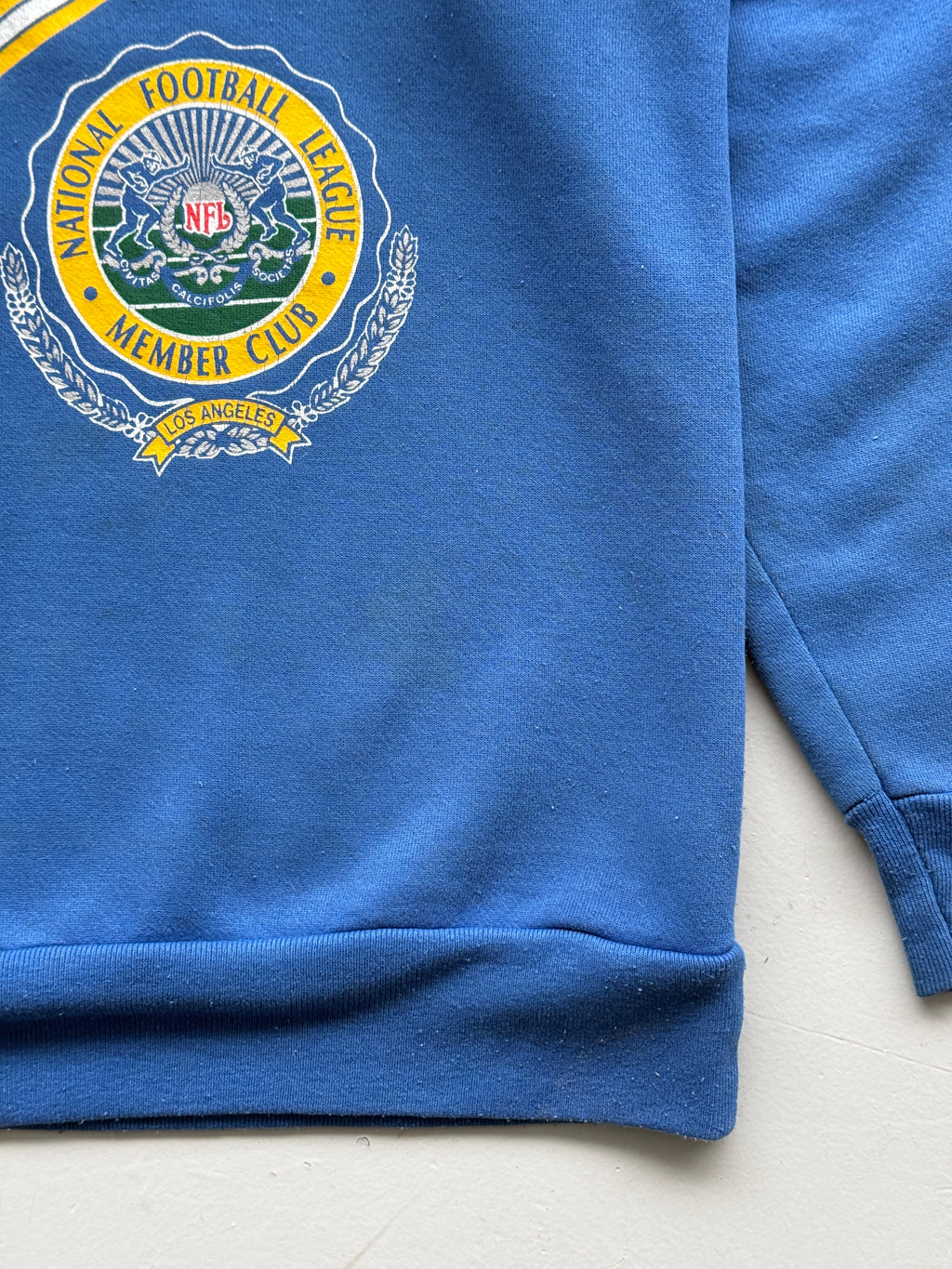 Home Team Advantage LA Rams NFL 90's Vintage Sweatshirt - Medium