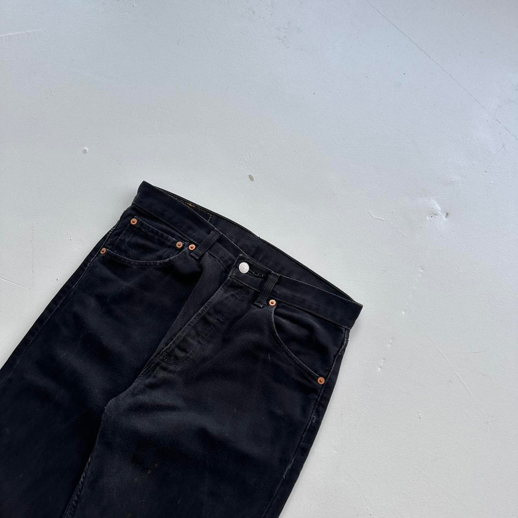 Black Vintage Levi's 590 - 30" x 30"