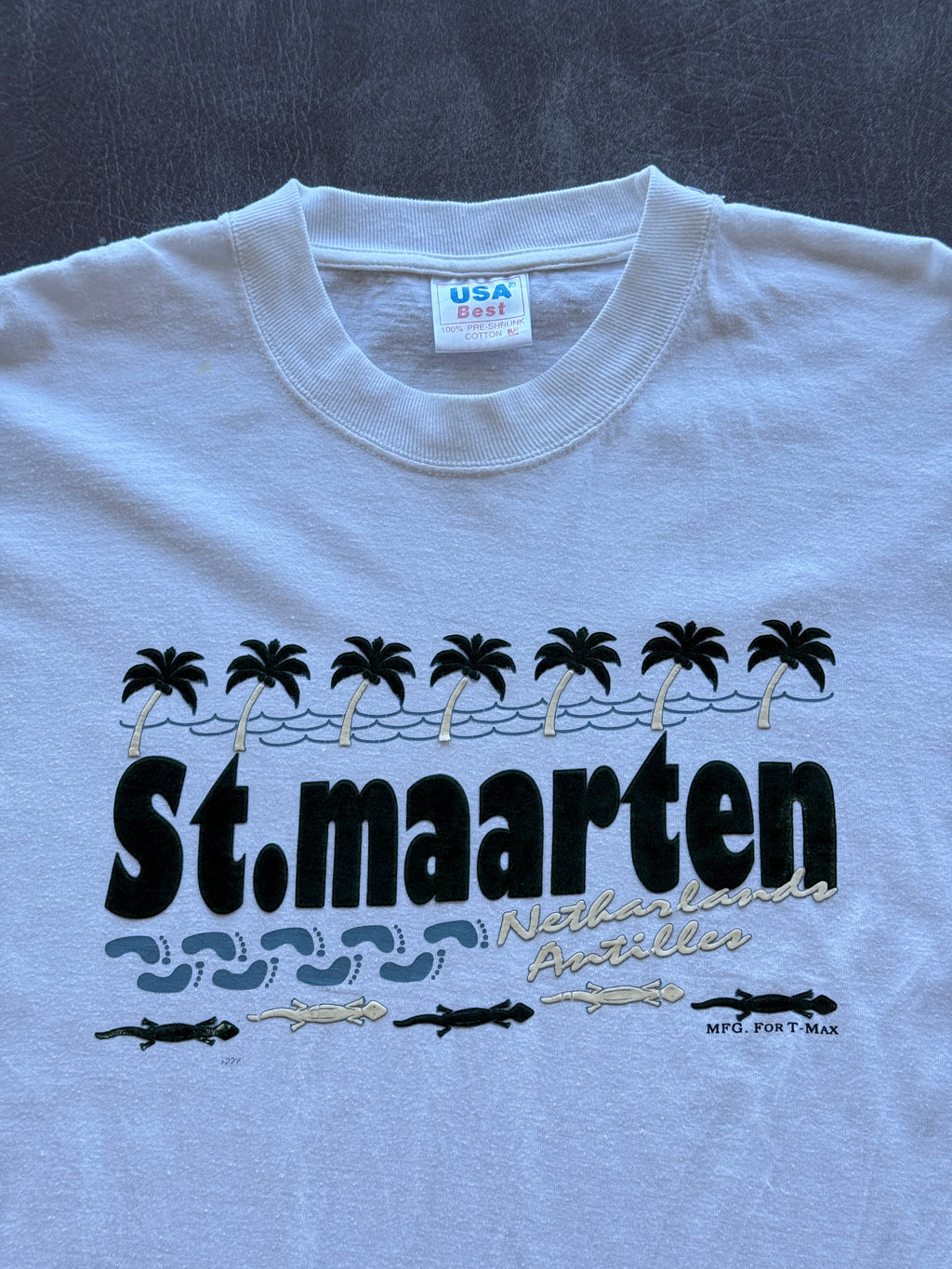 White St. Maarten Netherlands Antilles 90's Vintage Tourist Graphic T-Shirt - Me