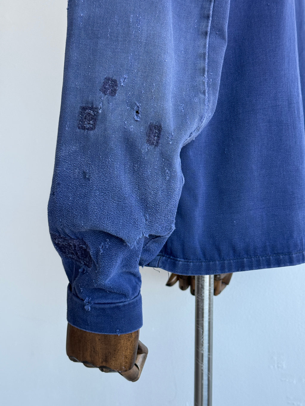 Thrashed Blue French 1970s Vintage Workwear Chore Jacket CH456 - Small