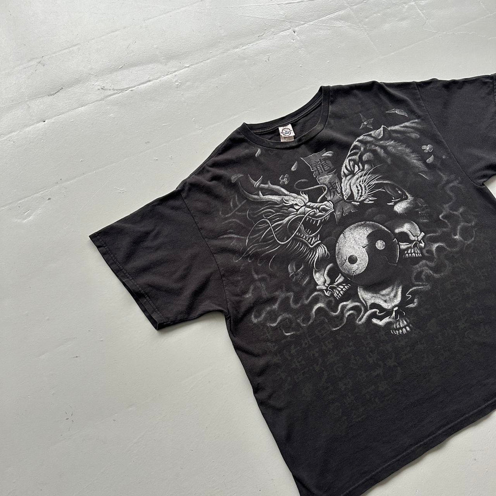 Black Tribal Gothic Y2K 00s Vintage Graphic T-Shirt - 2XL