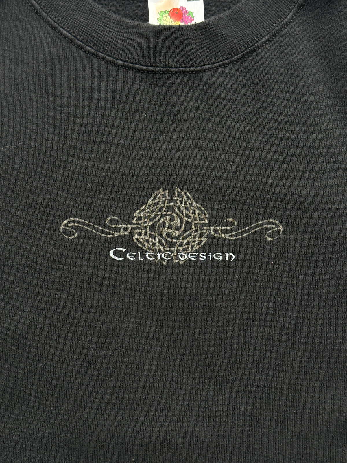 Black Celtic Design 90's Vintage Sweatshirt - Medium