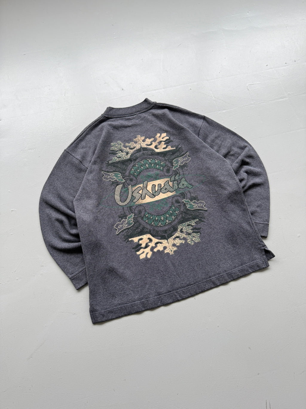 Grey Ushuaia Surf 90's Vintage Surfer Graphic Sweatshirt Jumper - XL