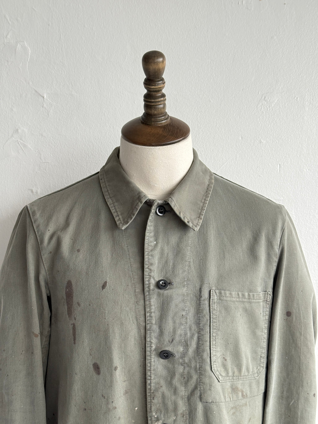 Thrashed Olive Green French 1950s/60s Vintage Chore Jacket CH560 - Small