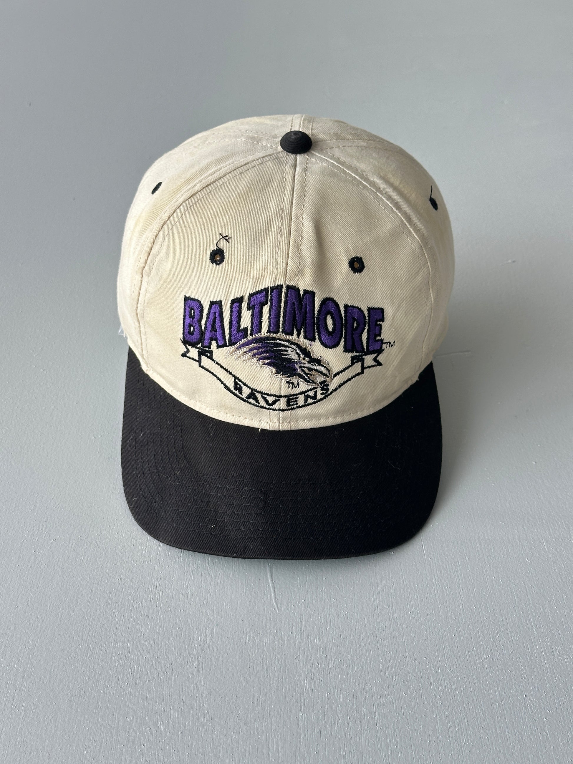 Cream / Black Baltimore Ravens 90's Vintage SnapBack Trucker Cap