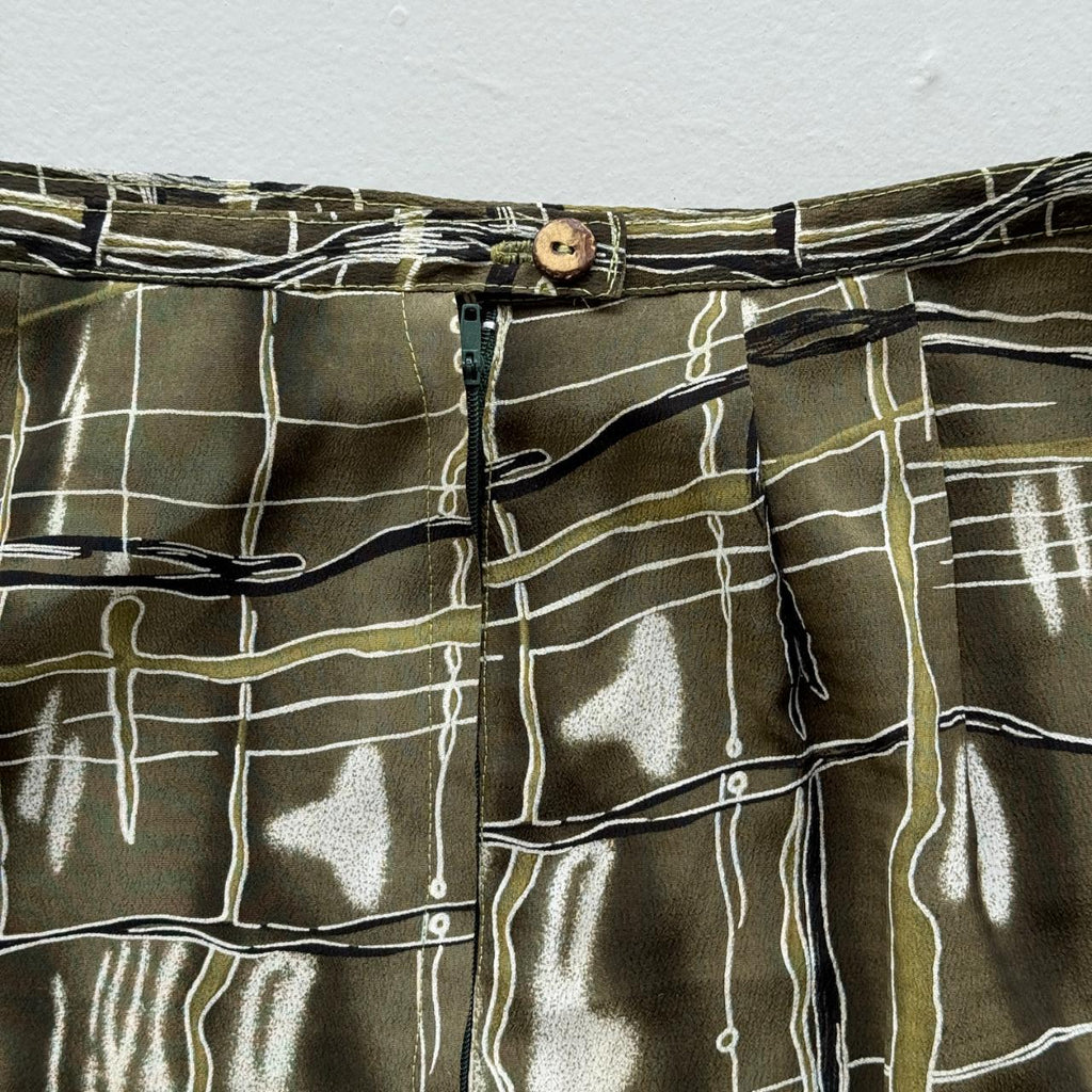 Green Lightweight Summer Vintage Maxi Skirt - Size 8 - 26” x 30”