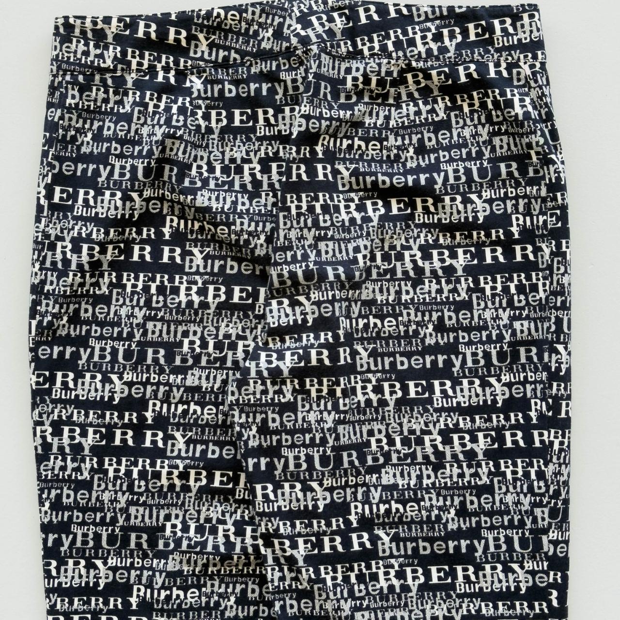 Black Burberry Cotton 90's Vintage Trousers/Capri - 31” x 30”