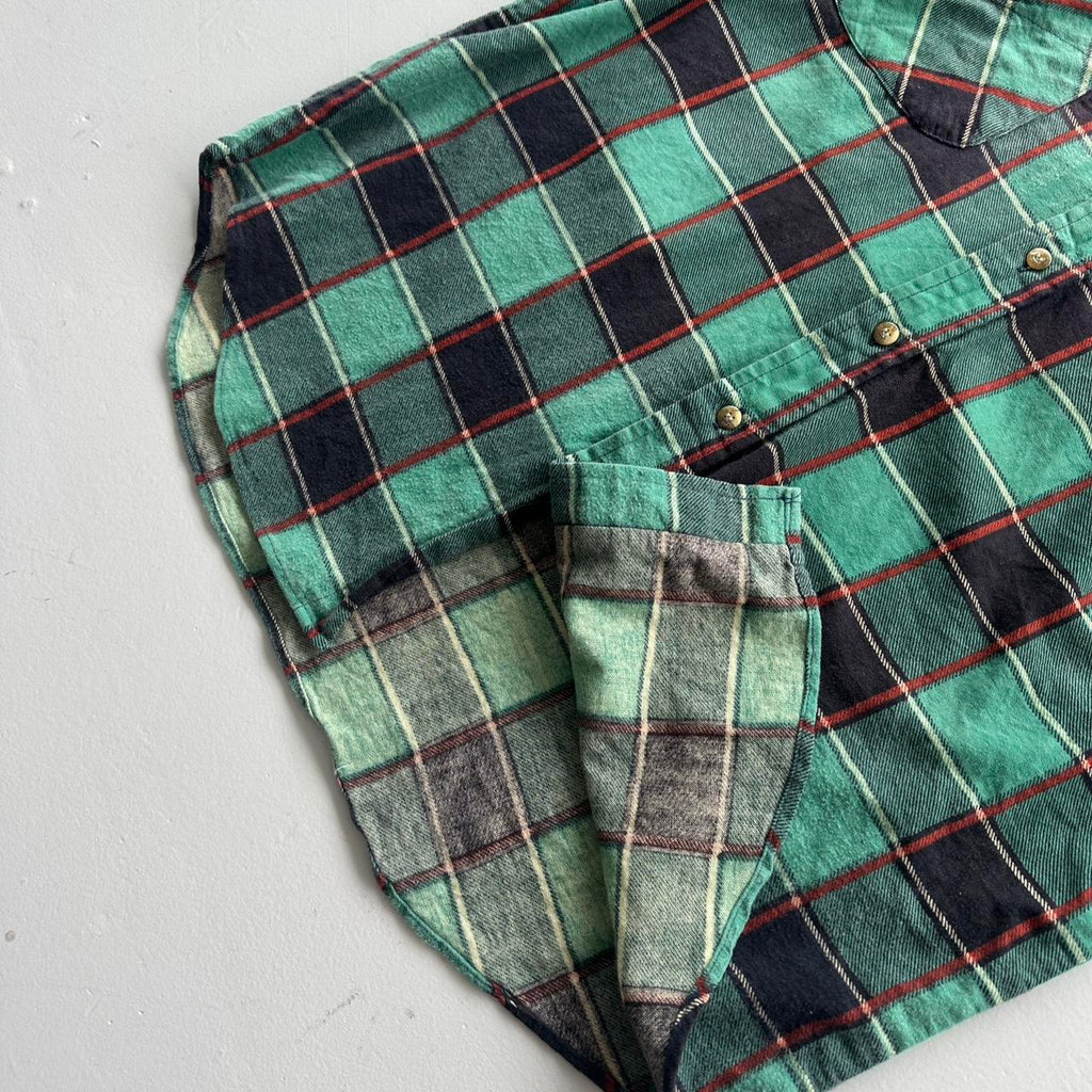 Green Checkered Coleman 90s Vintage Long sleeve - Medium