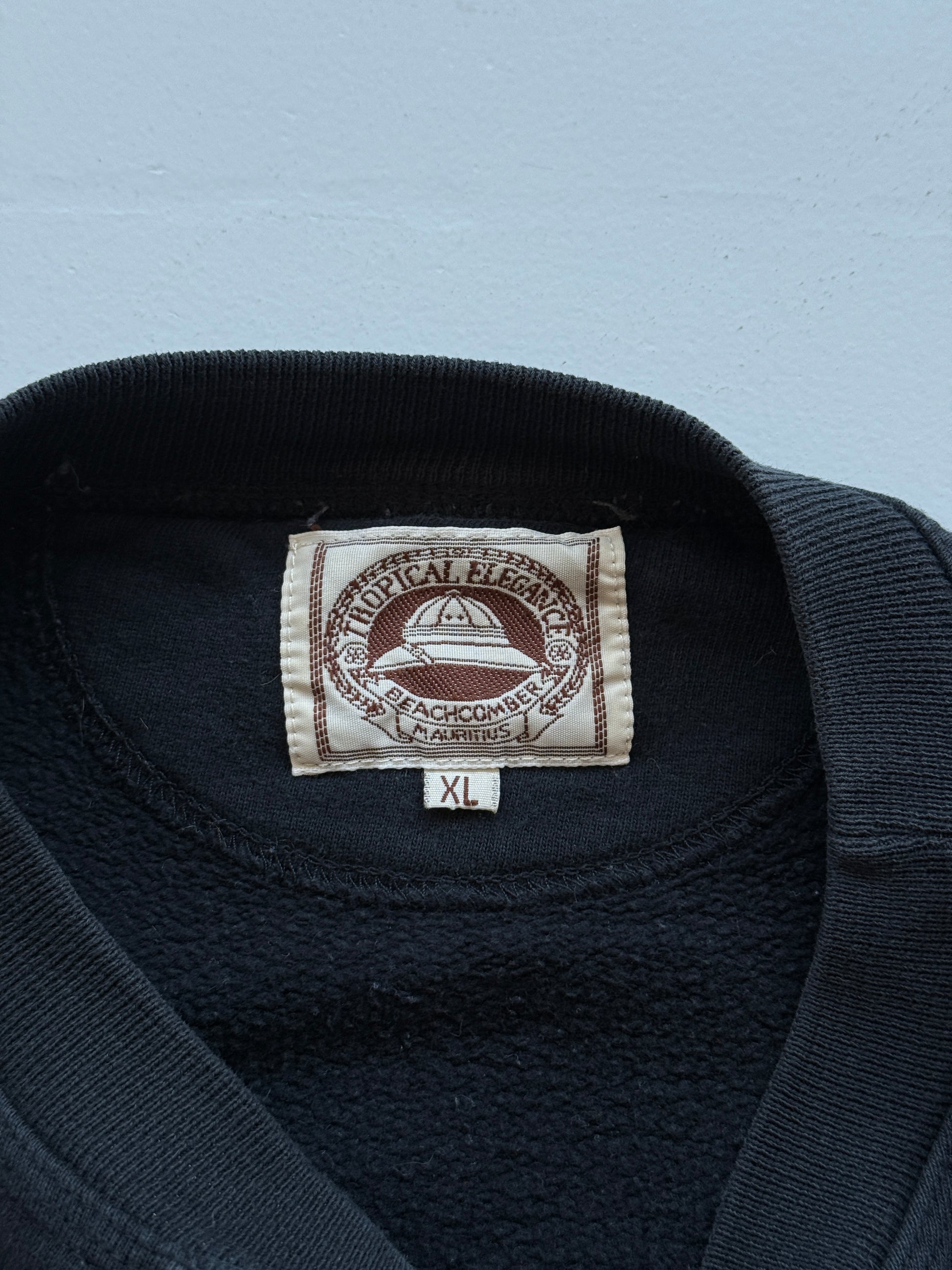 Black Fruits of Paradise 90's Vintage Graphic Sweatshirt Jumper - XL