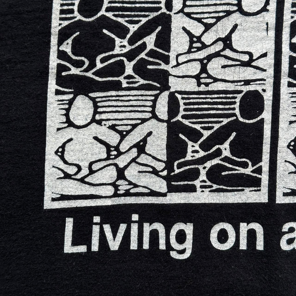 Black Yoga Poses Vintage 90's T-shirt - Large