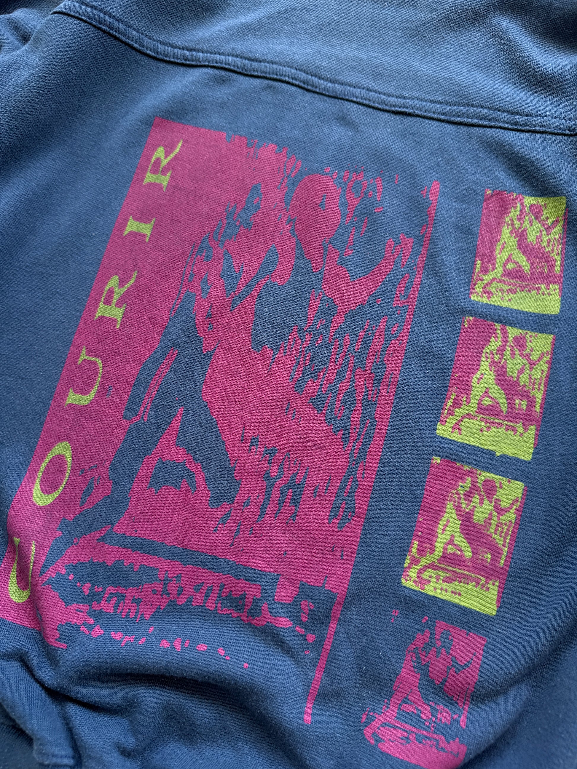 Courir Running Graphic 90's Vintage Sweatshirt - Medium