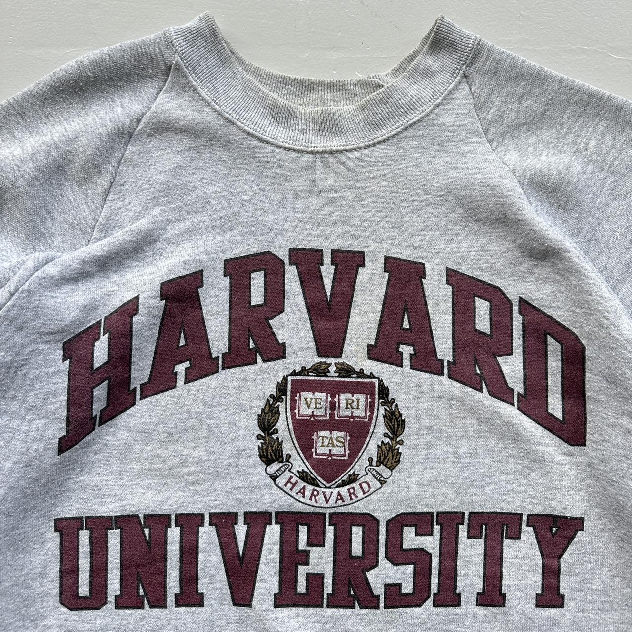 Grey Harvard University 80’s Raglan Vintage Graphic Sweatshirt - Medium