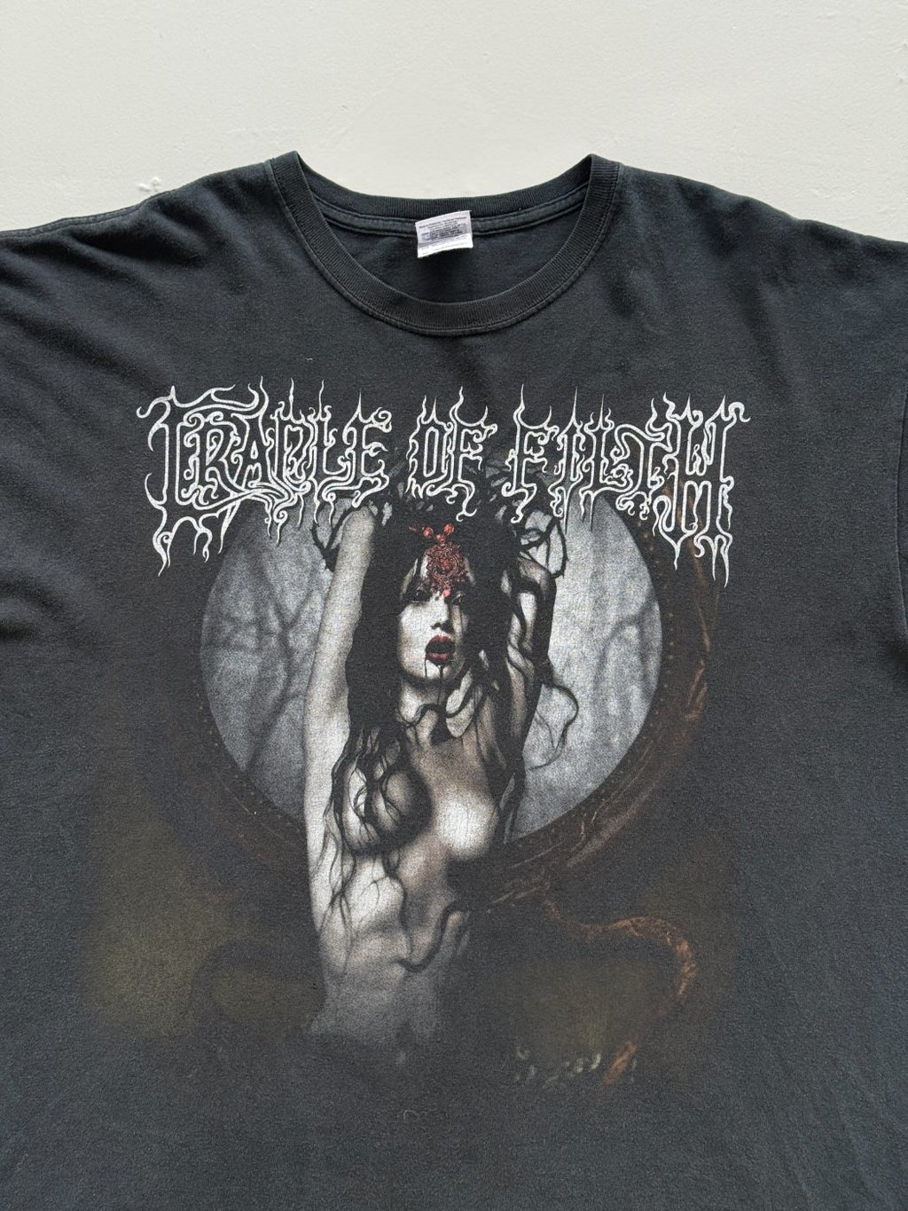 Cradle of Filth Creature from the Black Abyss 00's Vintage Graphic Band T-Shirt