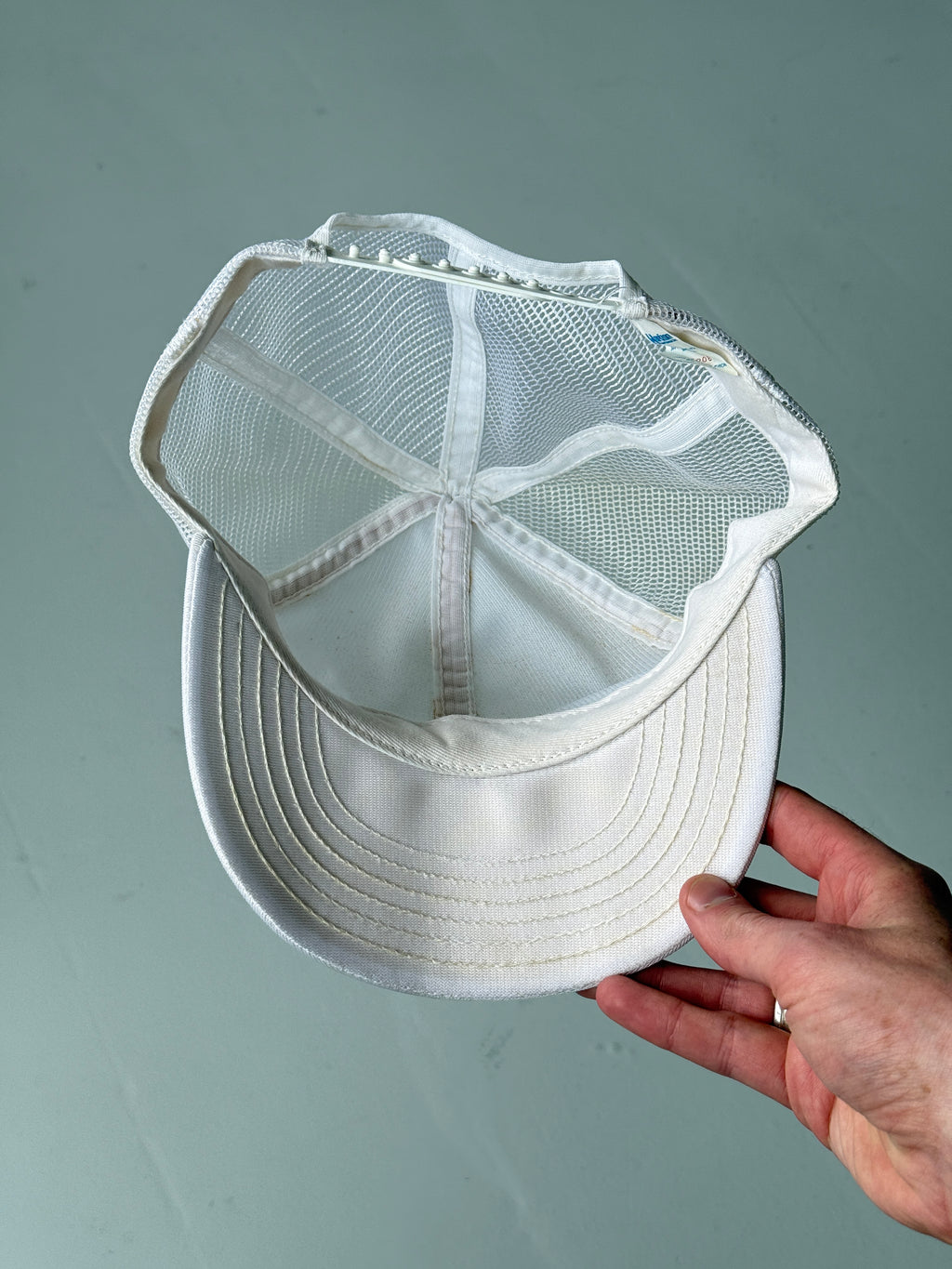 White W Graphic Vintage Canvas and Mesh SnapBack Trucker Cap