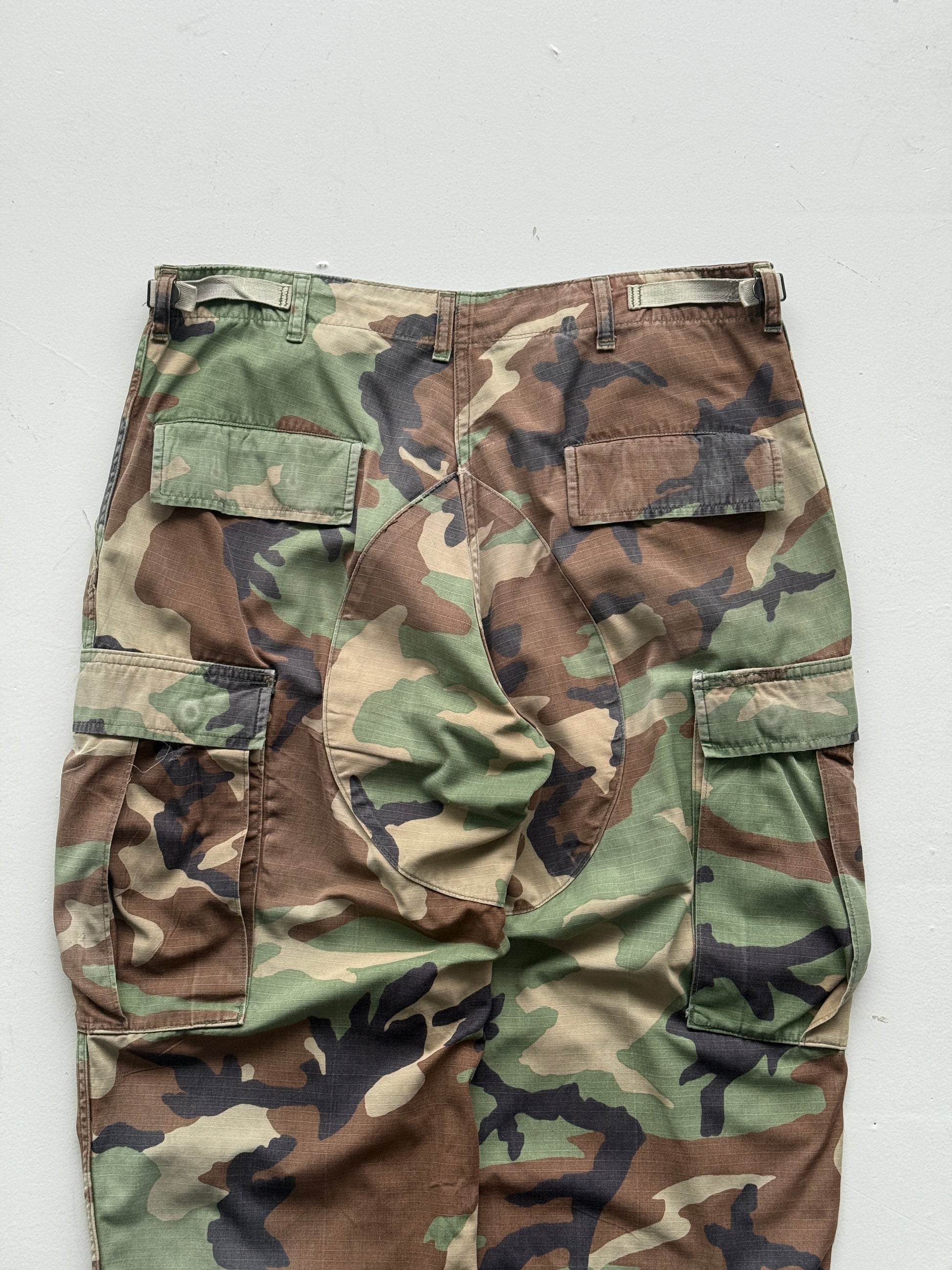 Green Camo Ripstop 80's Vintage Military Cargo Trousers - W34 x L31