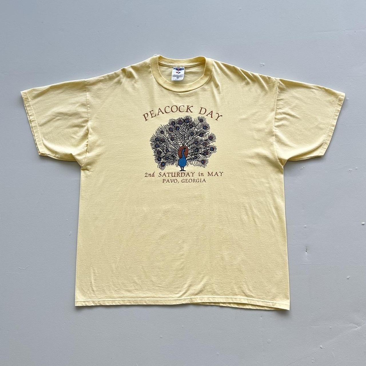 Pale Yellow Peacock Day Vintage 00’s T-shirt - 2XL