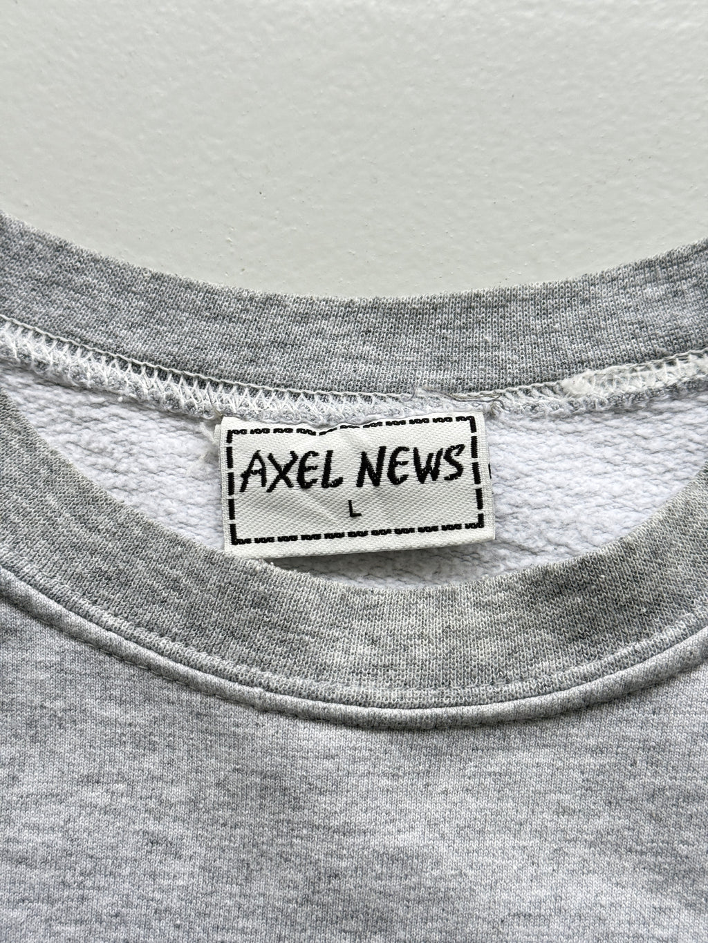 Axel News Chinese Dragon 90's Vintage Sweatshirt - Large