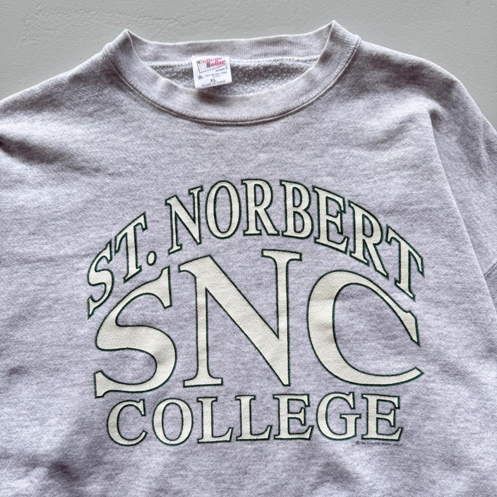 Grey St. Norbert 90’s Vintage Collage Graphic Sweatshirt - XL