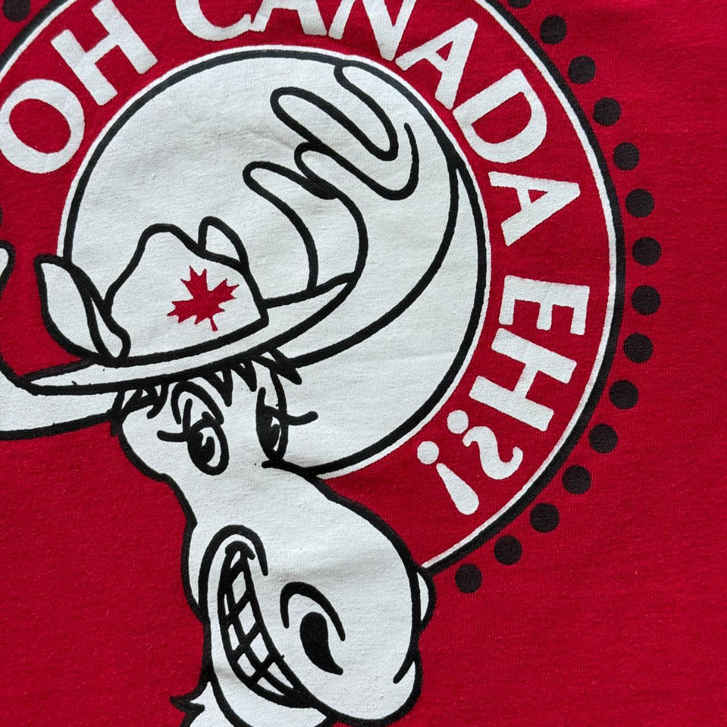 Red Canada Moose Tourist Vintage 90s T-shirt - Medium