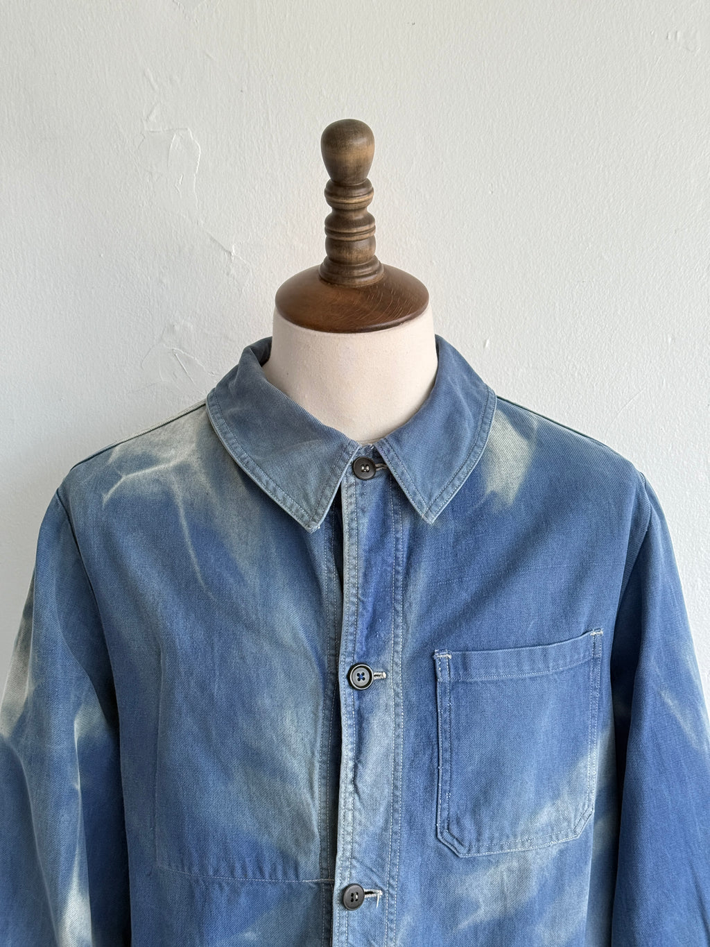 Faded Blue French 1950s/60s Vintage Workwear Chore Jacket CH519 - Medium