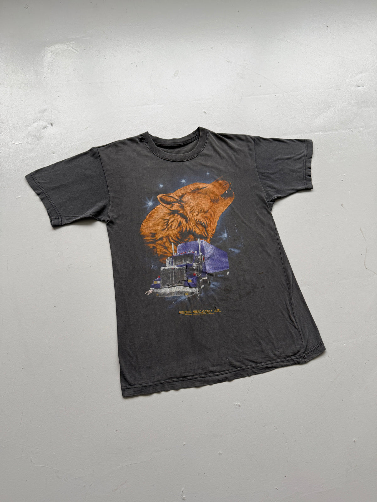 Faded Wolf & Truck 90's Vintage Graphic T-Shirt - Medium