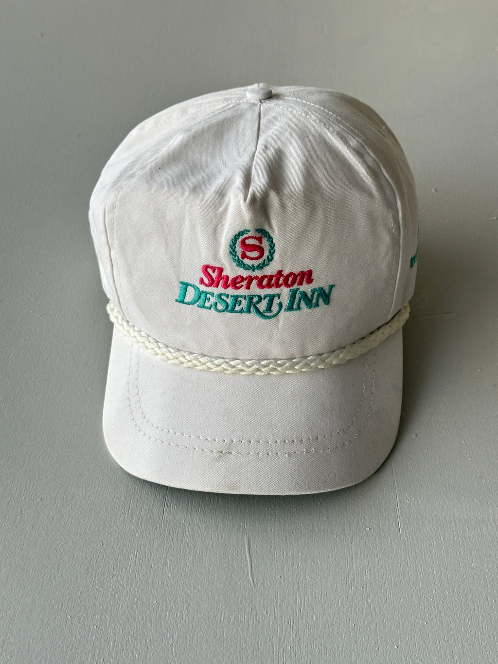 White Sheraton Desert Inn Skins Invitational 90's Vintage SnapBack Trucker Cap