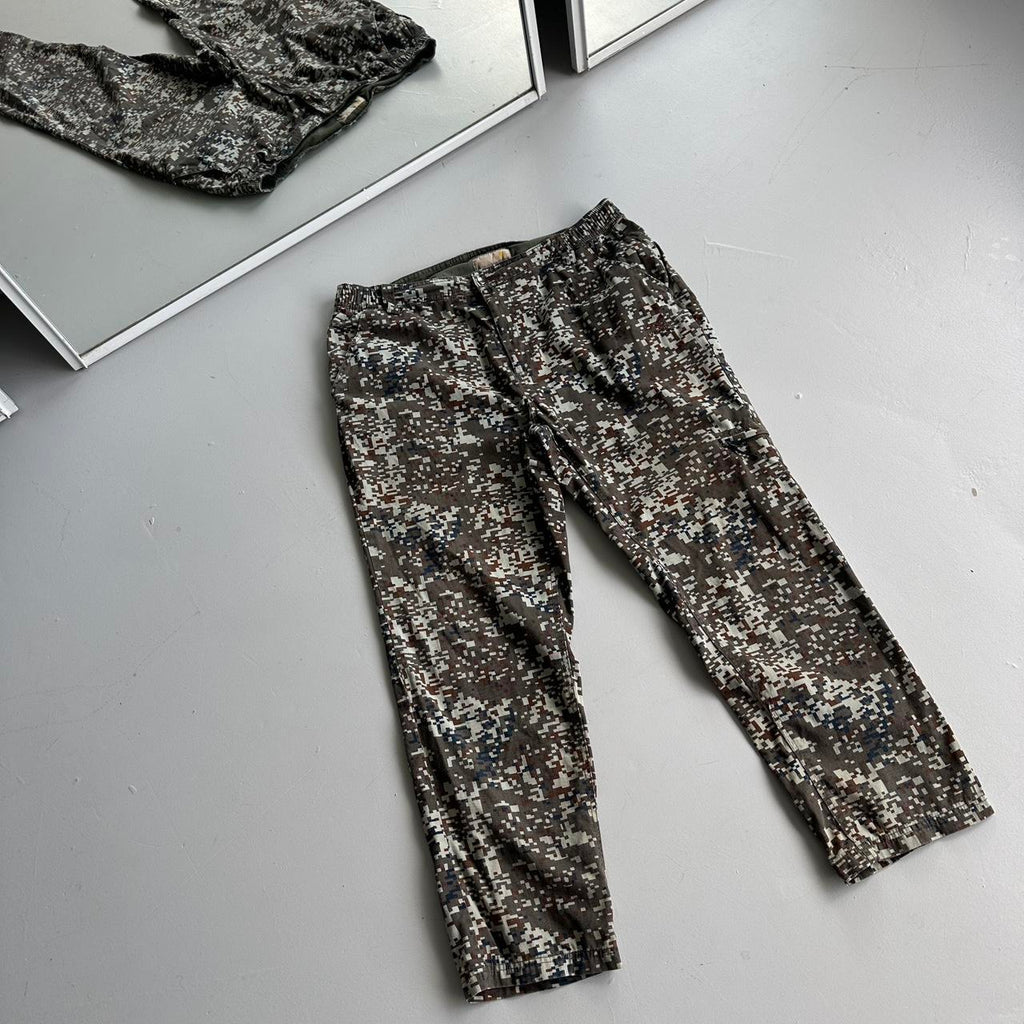 Digital Camo Military Vintage Cargo Pants - 38" x 29"