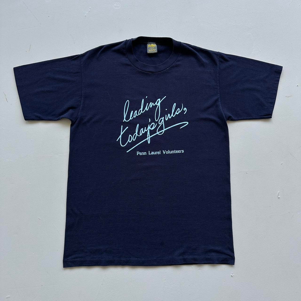 Navy Girl Scouts 90s Vintage T-shirt - Medium