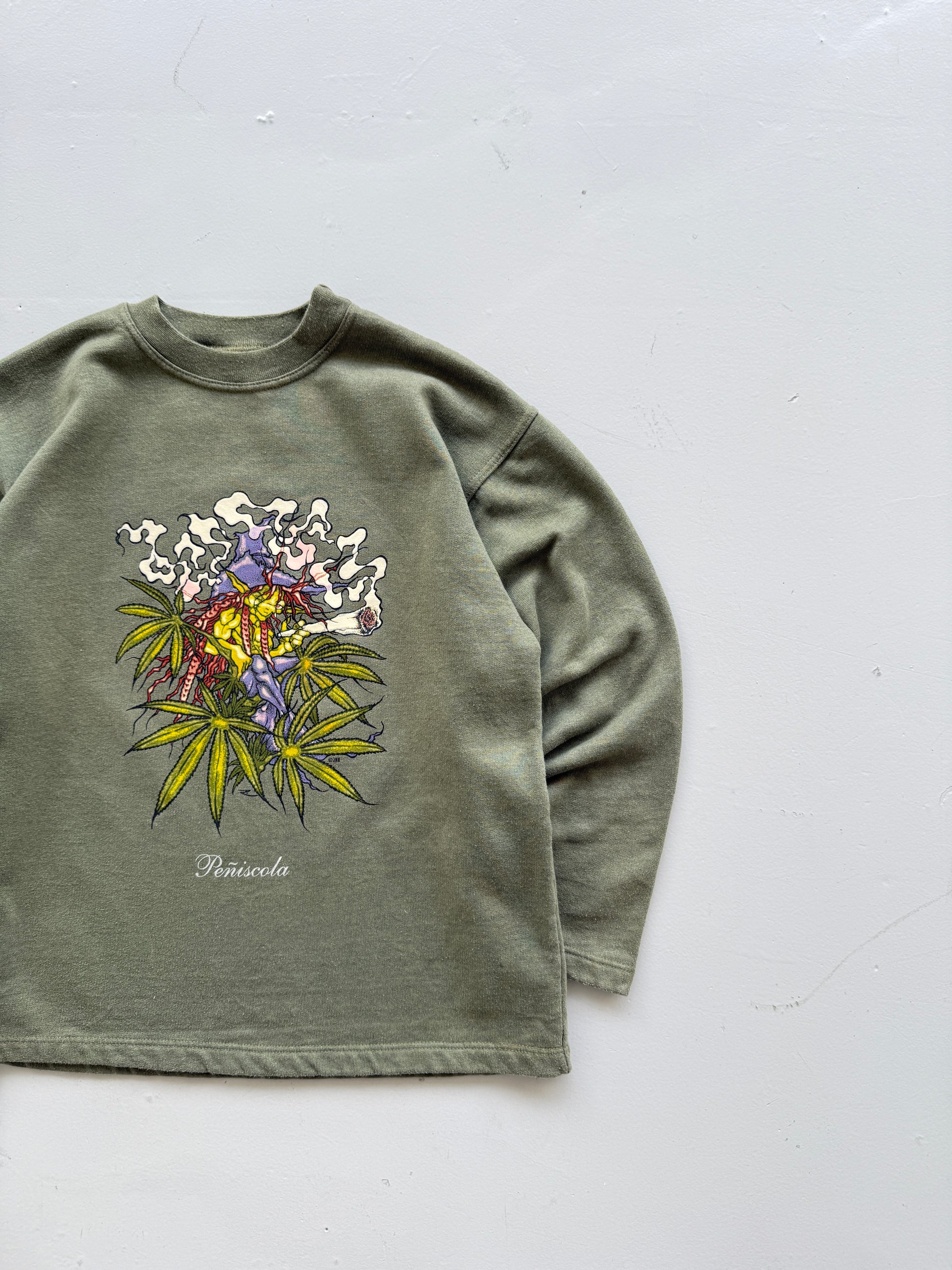 Native World Peñiscola Weed Graphic 90's Vintage Sweatshirt - XS