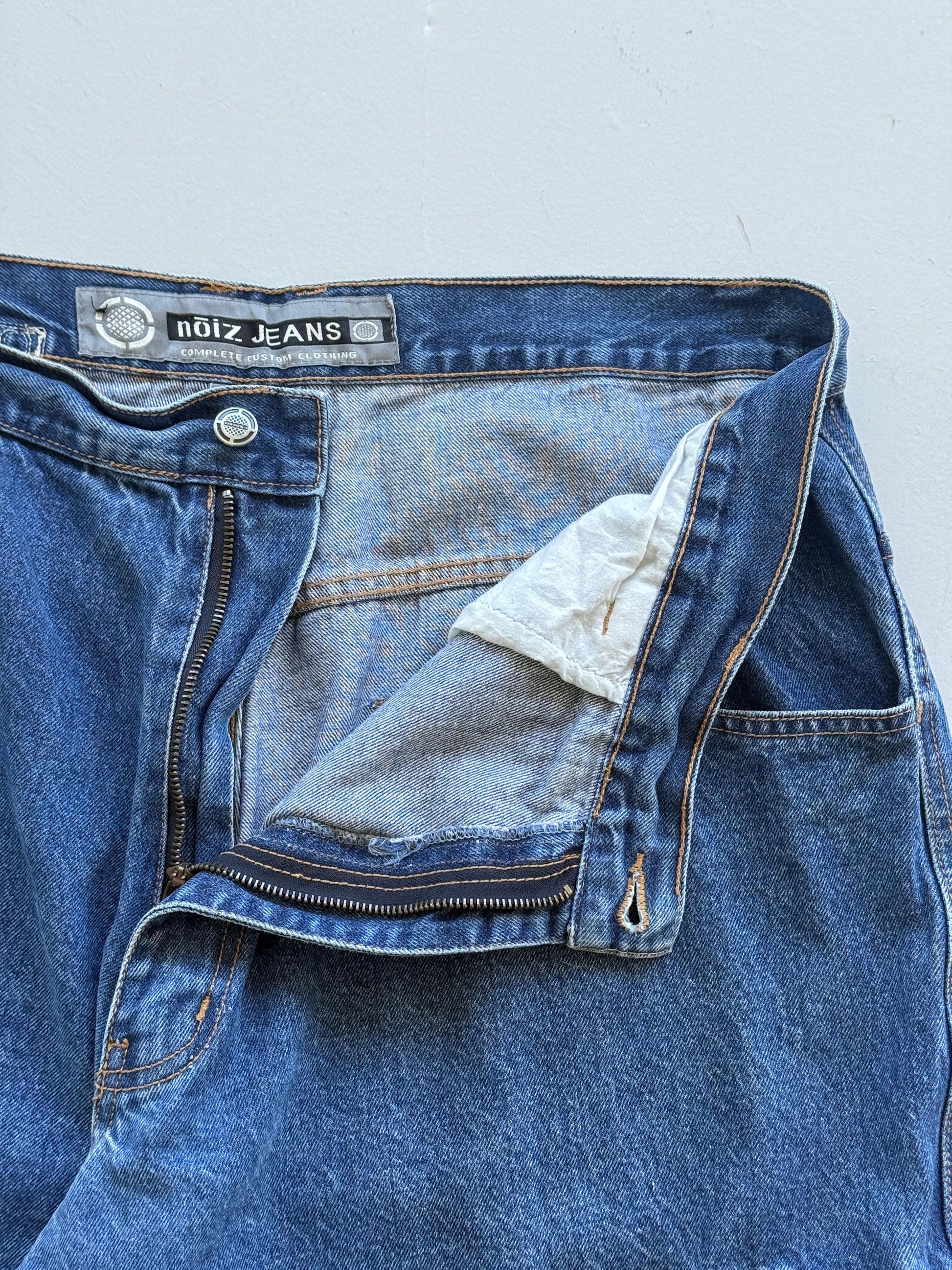 Mid Blue Noiz 00's Vintage Y2K Baggy Hip Hop Cargo Denim Shorts - W38 x L11