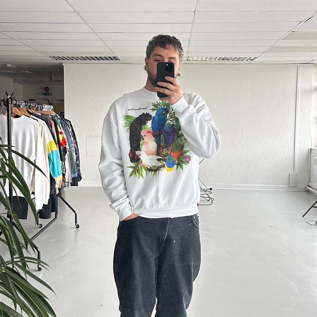 White Save the Parrots 90’s Vintage Graphic Sweatshirt - XL