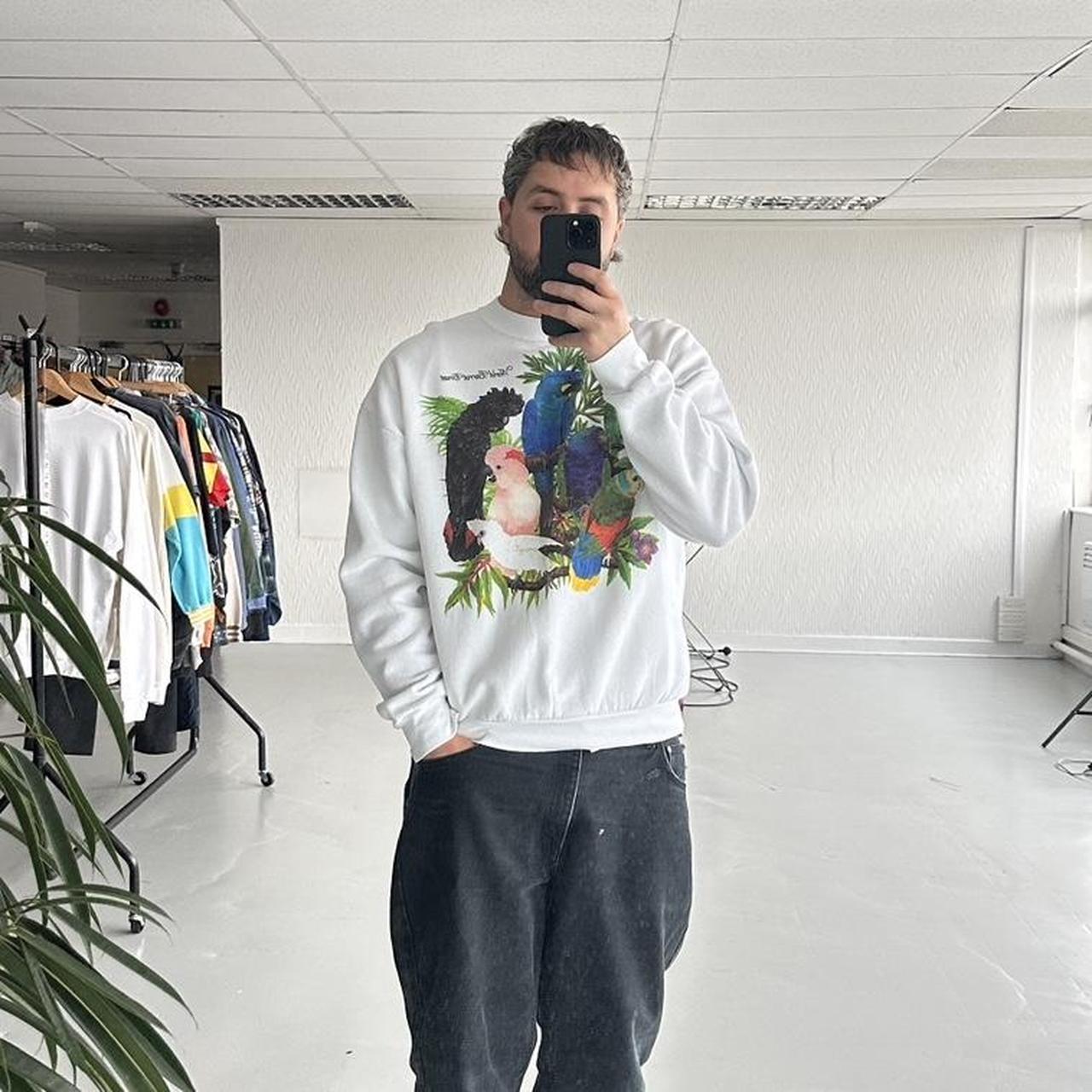 White Save the Parrots 90’s Vintage Graphic Sweatshirt - XL