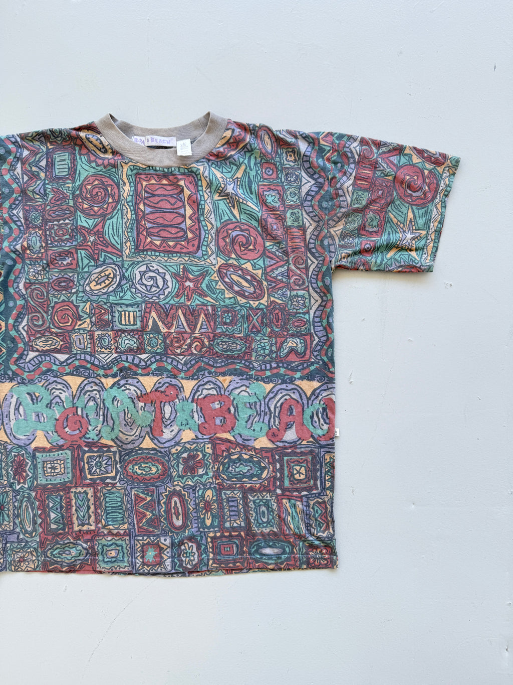 Boat & Beach 90's Vintage All Over Print Graphic T-Shirt - Large