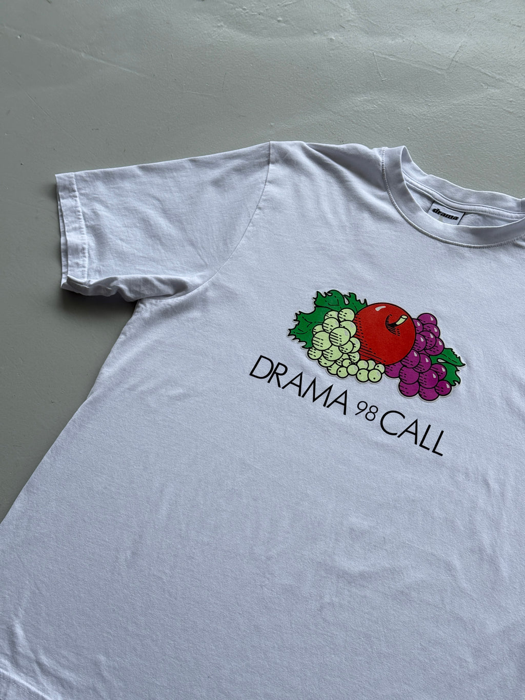 White Drama Call / Fruit of the Loom Graphic Sweetwear T-Shirt - Large