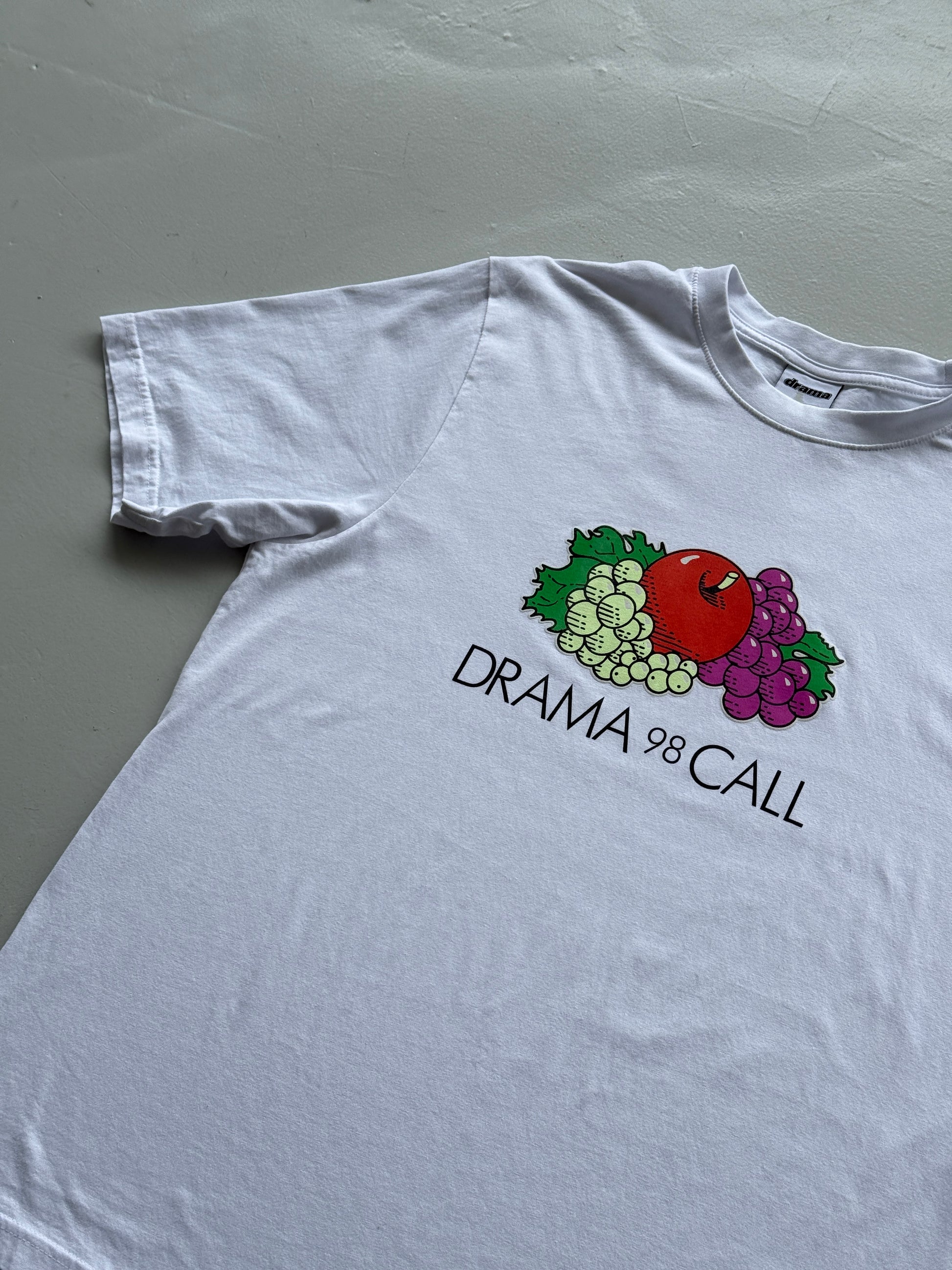 White Drama Call / Fruit of the Loom Graphic Sweetwear T-Shirt - Large