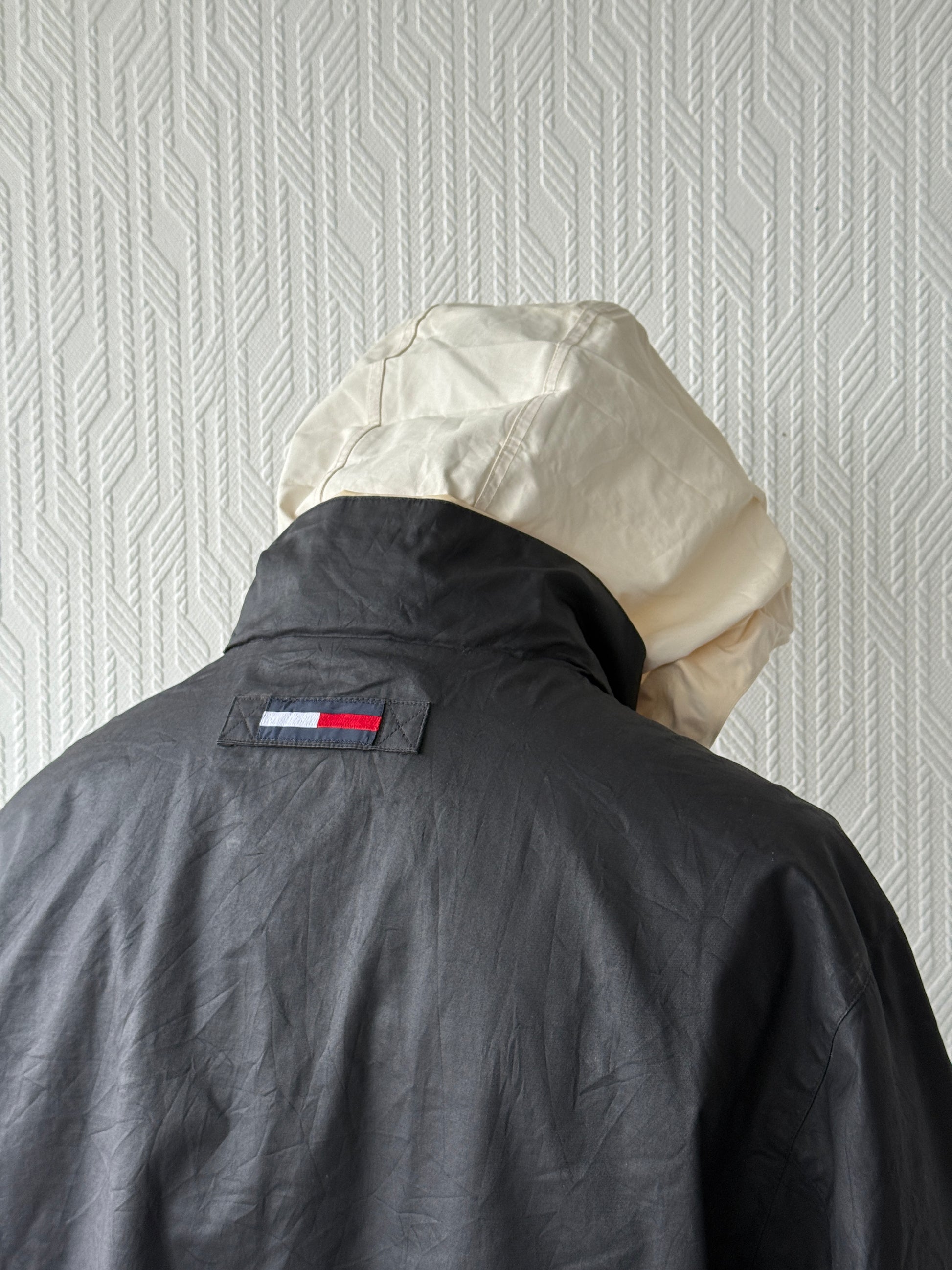 Black / Cream Reversible Tommy Hilfiger 00's Vintage Deck Jacket - Large