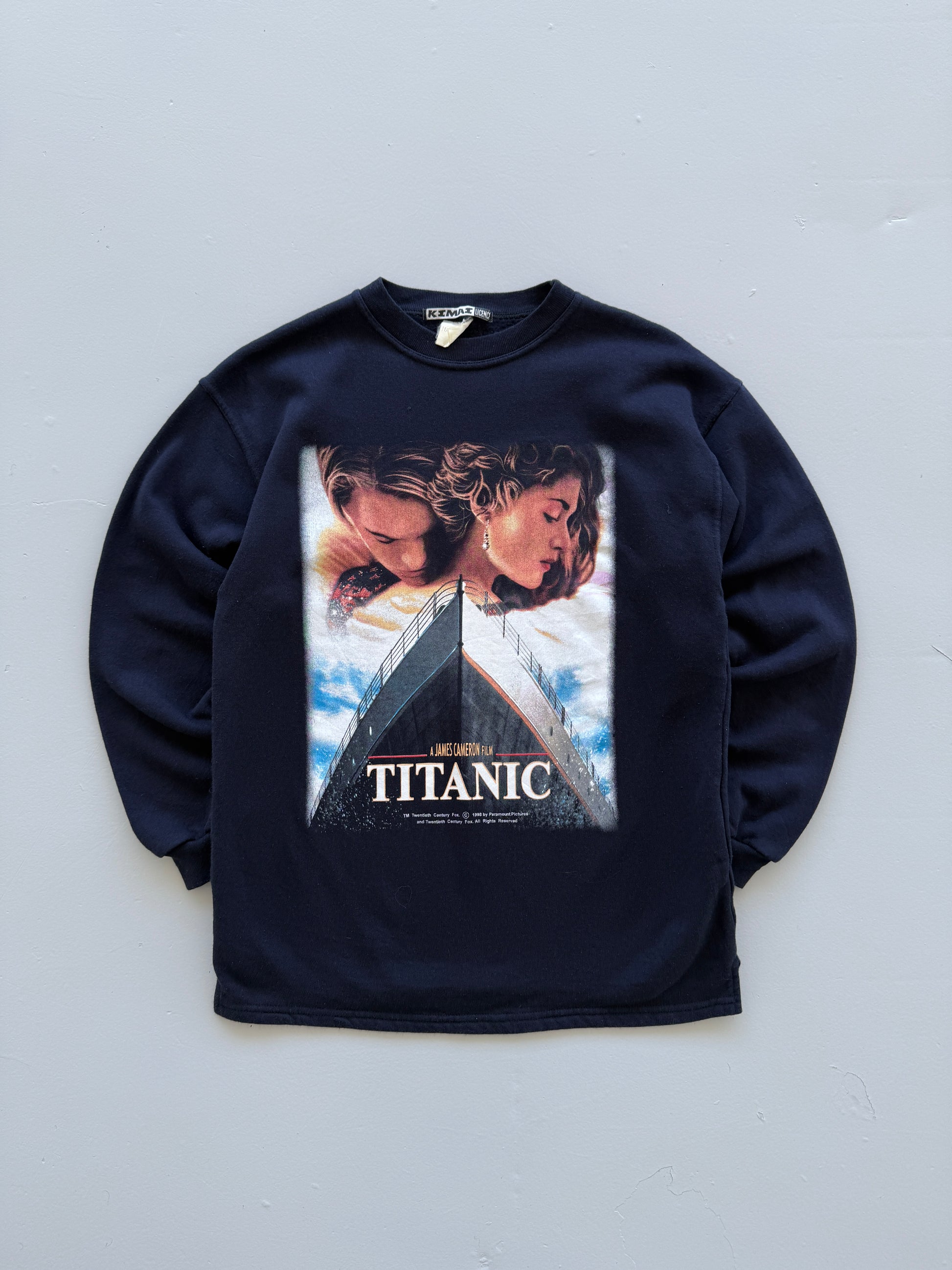 Black Titanic 90's Vintage Graphic Movie Poster Sweatshirt Jumper - Small