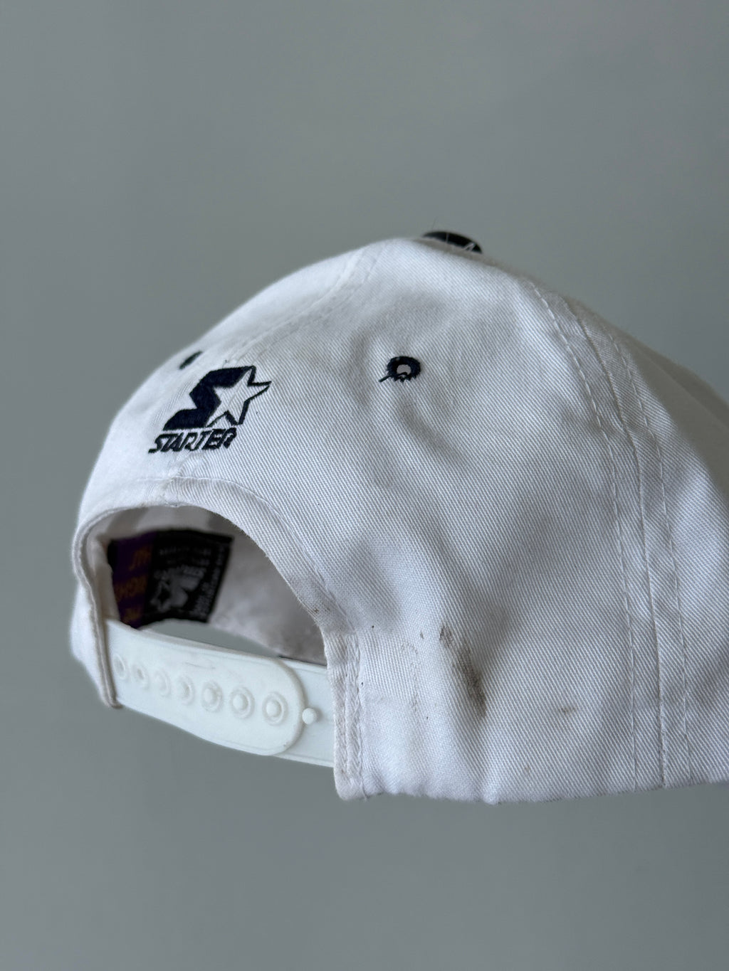 White / Navy Starter MLB World Series Champions 90's Vintage SnapBack Trucker Ca
