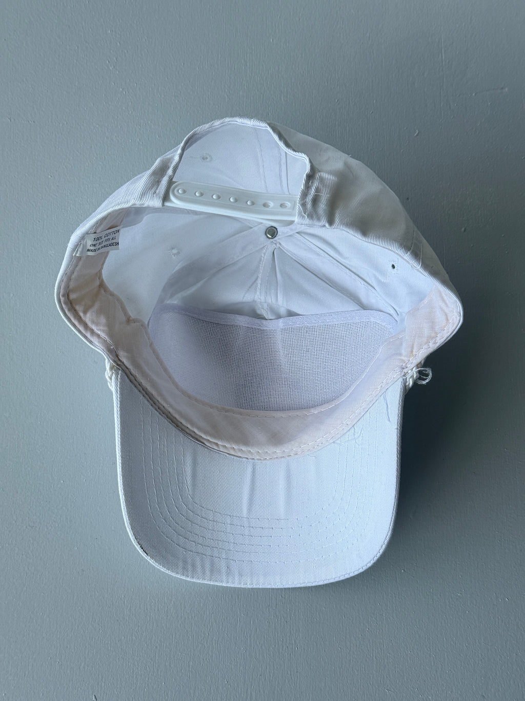 White Valley Buick 90's Vintage SnapBack Trucker Cap