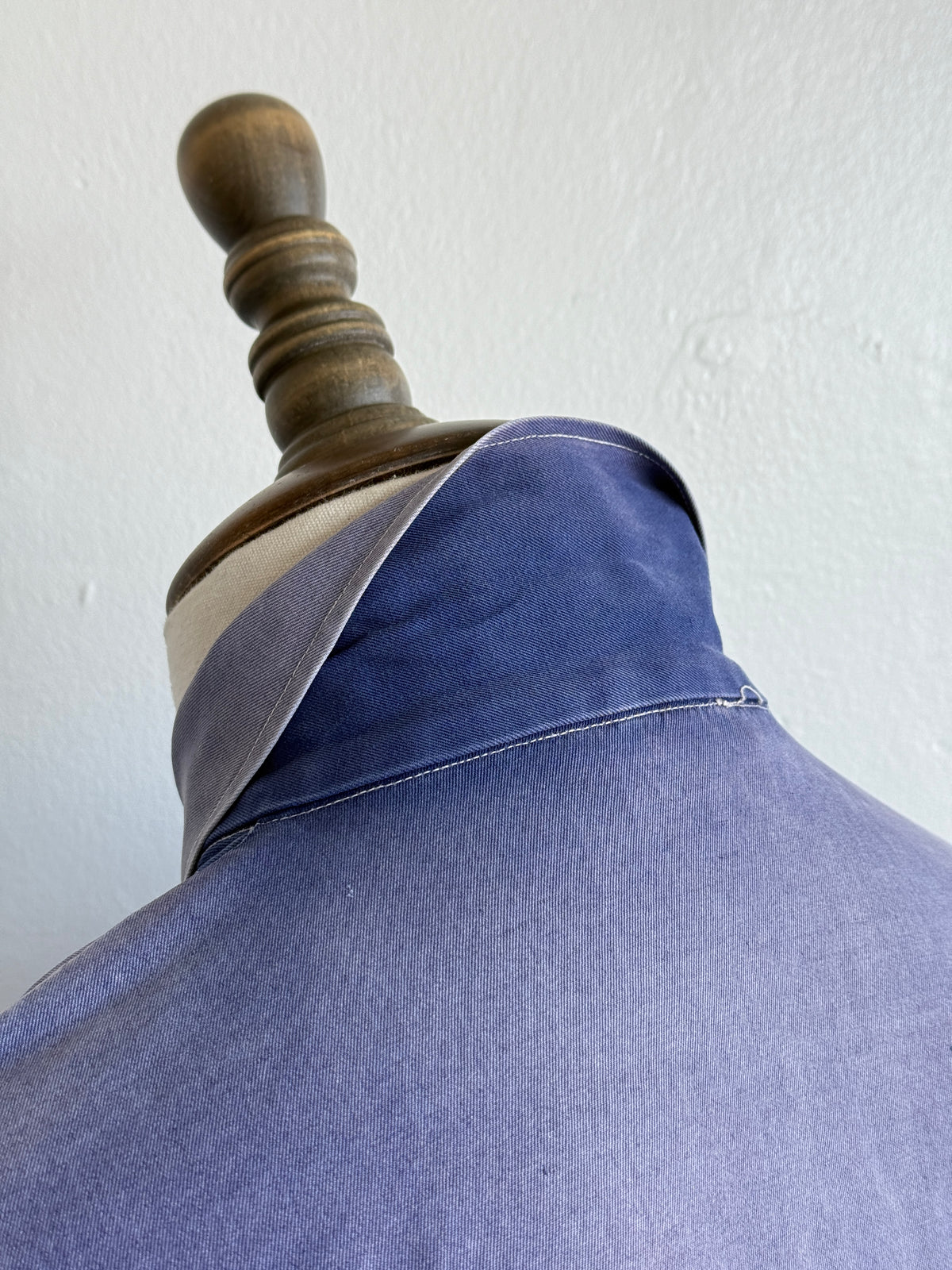 Faded Blue French 1970s Vintage Workwear Chore Jacket CH454 - Small